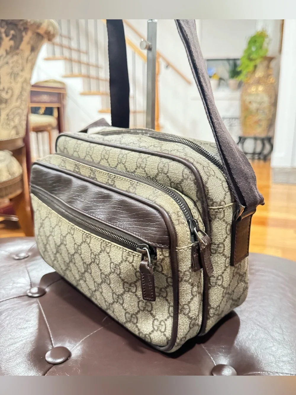 Gucci GG Supreme Monogram Canvas Brown Leather Messenger Crossbody Bag